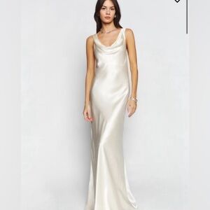 Reformation Annabelle in Fior Di Latte Size 4